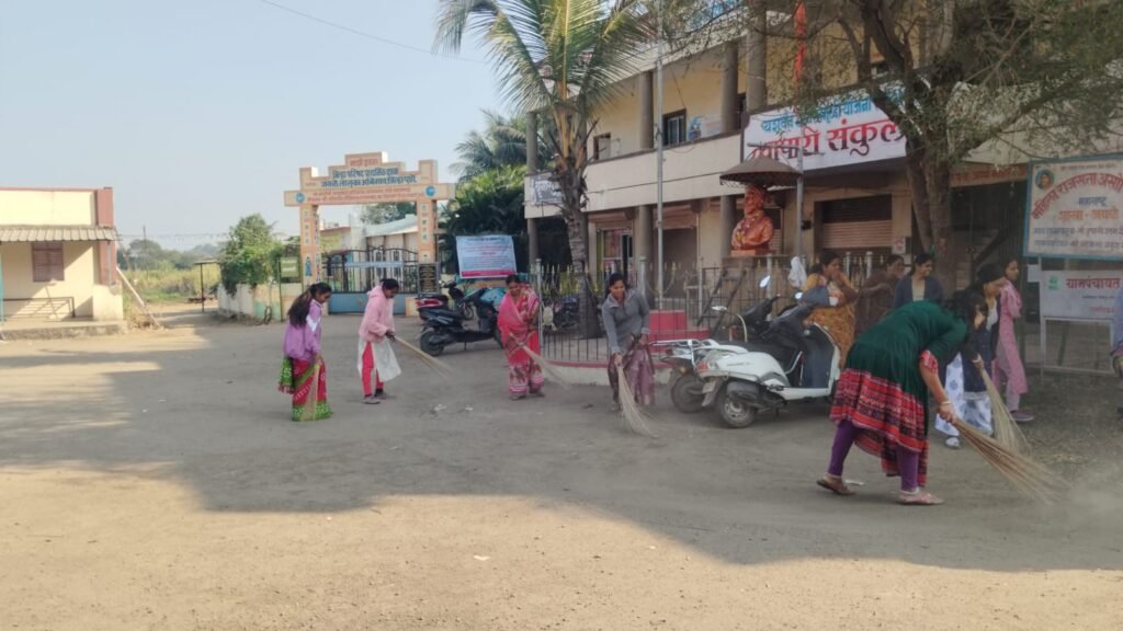 जवळे (ता.आंबेगाव) येथे संपन्न झाली स्वच्छता मोहीम!! img 20251230 wa0244