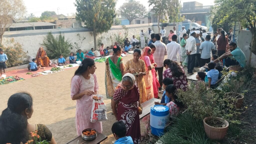 जिल्हा परिषद प्राथमिक शाळा ढोबळेवाडी (जारकरवाडी) येथे उत्साहात संपन्न झाला चिमुकल्यांचा आठवडे बाजार !! img 20260214 wa0491