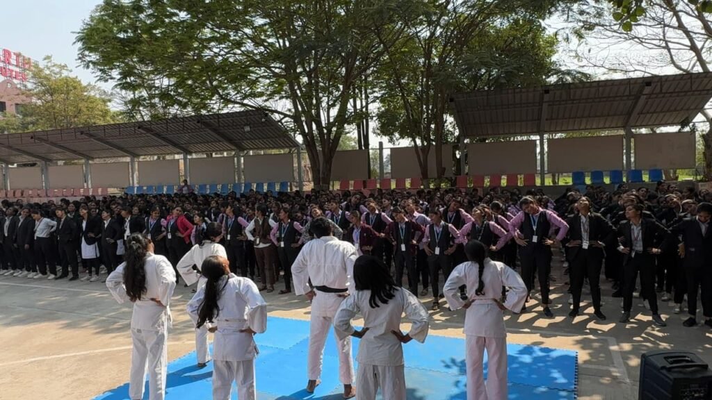 समर्थ शैक्षणिक संकुलात निर्भय कन्या अभियानाचे आयोजन !! img 20260216 wa0513