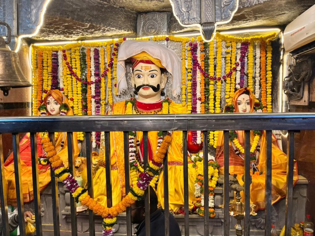 धामणीत खंडोबाला फुलांची आरास व पारंपारिक श्रीखंड पुजा संपन्न !! img 20260303 wa0328