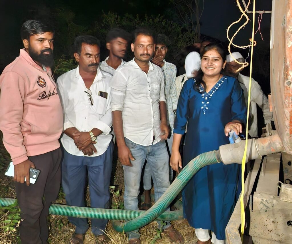 आंबेगाव तालुक्यातील पहाडदरा येथे पाण्याचा टँकर सुरू !! img 20260326 wa0447