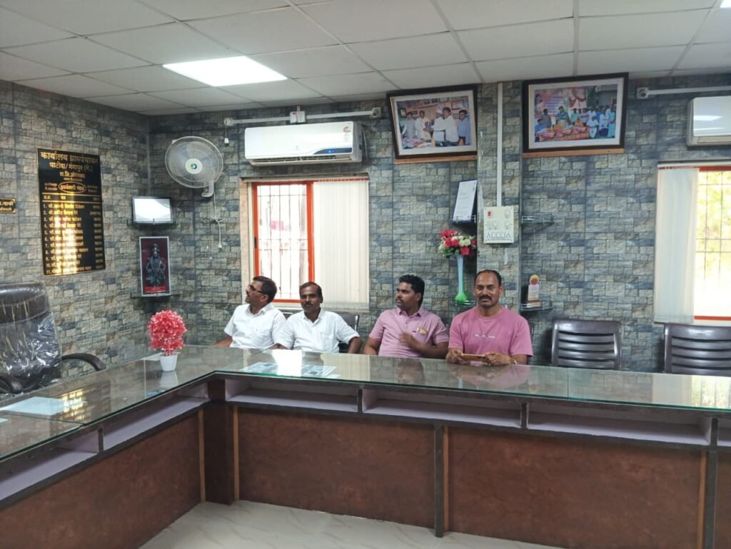 शिरदाळे ग्रामपंचायत पदाधिकाऱ्यांची आदर्श सरपंच भास्करराव पेरे पाटील यांच्या पाटोदा गावाला भेट !! img 20260407 wa0601