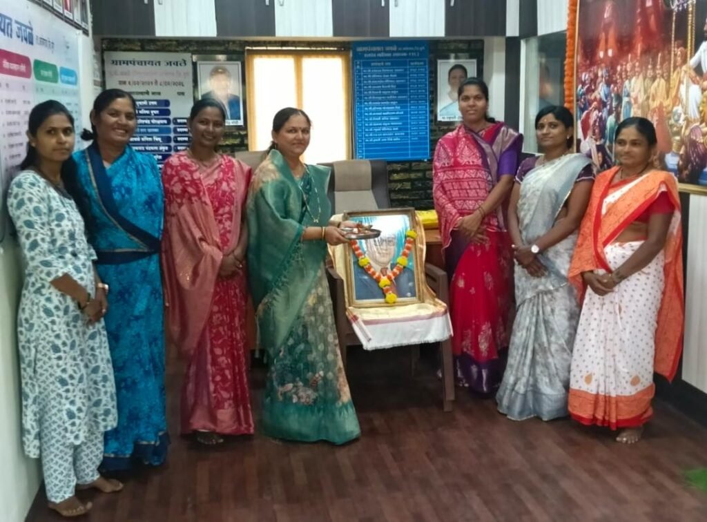 ग्रामपंचायत जवळे येथे डॉ. बाबासाहेब आंबेडकर जयंती उत्साहात साजरी !! img 20260414 wa0401