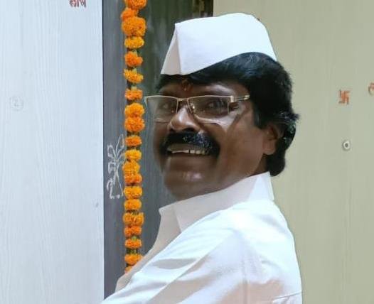 शेवटी खेळ नशिबाचा - अष्टपैलू कलावंत विलासराव गायकवाड देवठाणकर 1009524108