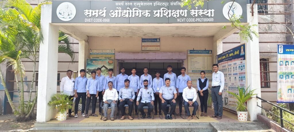 समर्थ आयटीआयच्या विद्यार्थ्यांची मल्टिनॅशनल कंपनीत निवड !! 1009528696