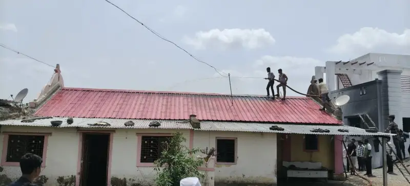 वळती (ता.आंबेगाव) येथे शॉर्ट सर्किटमुळे दोन सख्ख्या भावांचे घर जळून झाले खाक !! 1009786524