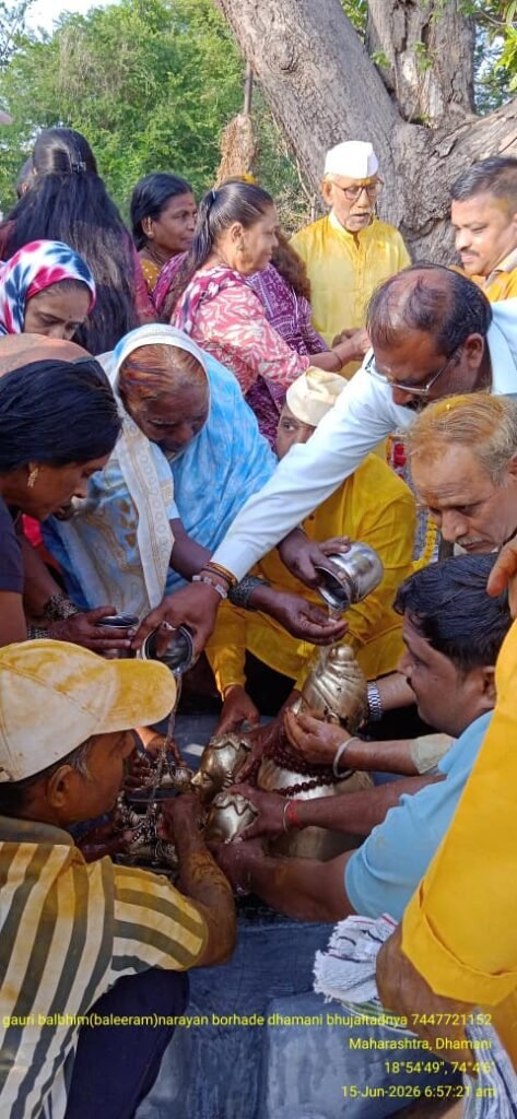 धामणीत सोमवतीला सदानंदाचा येळकोट ; हजारो भाविकांनी घेतले कुलस्वामी खंडेरायाचे दर्शन !! 1009820070