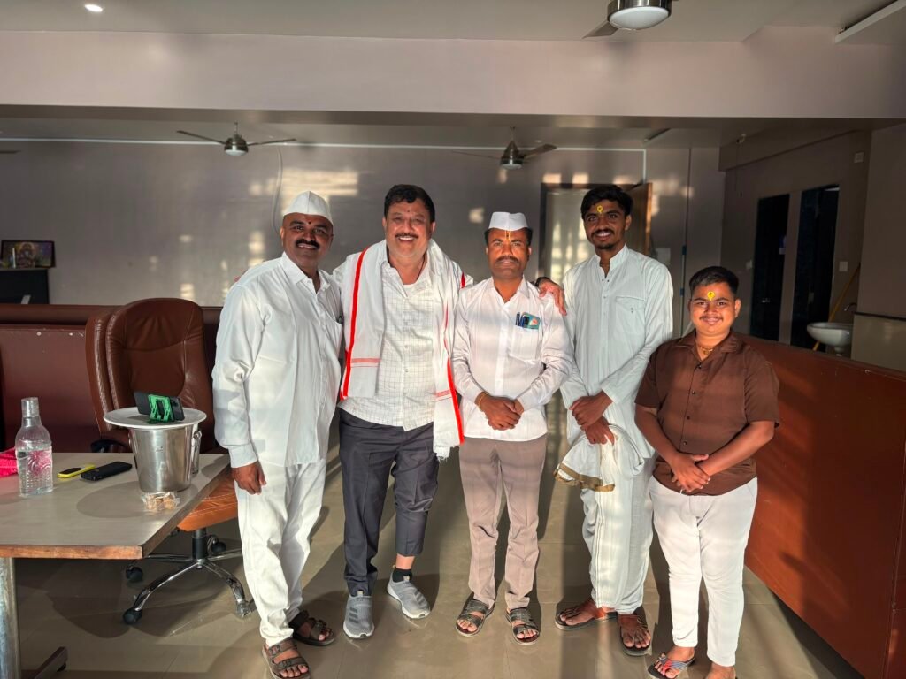 विजय कोल्हापूरे यांचा श्रीराम पायी दिंडी पिंपळगाव (खडकी) यांच्या वतीने सन्मान !! 1010161205