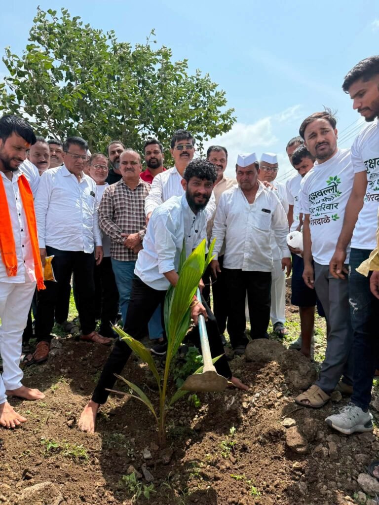 वृक्षवल्ली मित्र परिवारातर्फे शिरदाळे येथे १०० देशी वृक्षांचे वृक्षारोपण !! 1010163206