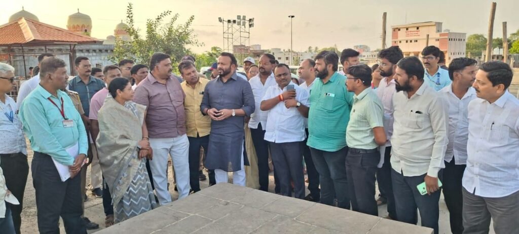 वारकऱ्यांच्या सोयी सुविधांसाठी ग्रामविकास विभागाकडून सहा कोटी रुपयांचा निधी - ग्रामविकास मंत्री जयकुमार गोरे 1010172851