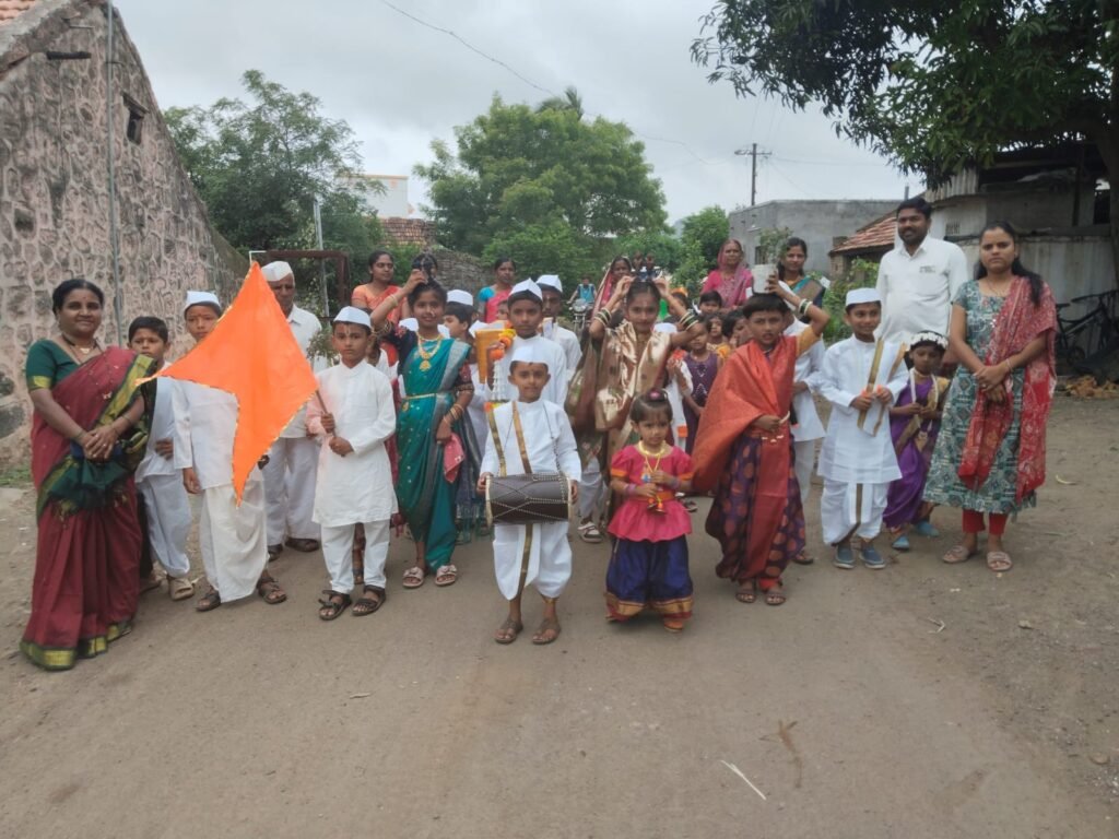 जिल्हा परिषद प्राथमिक शाळा ढोबळेवाडी (जारकरवाडी) येथे बालचमूंचा दिंडी सोहळा उत्साहात संपन्न !! 1010226856