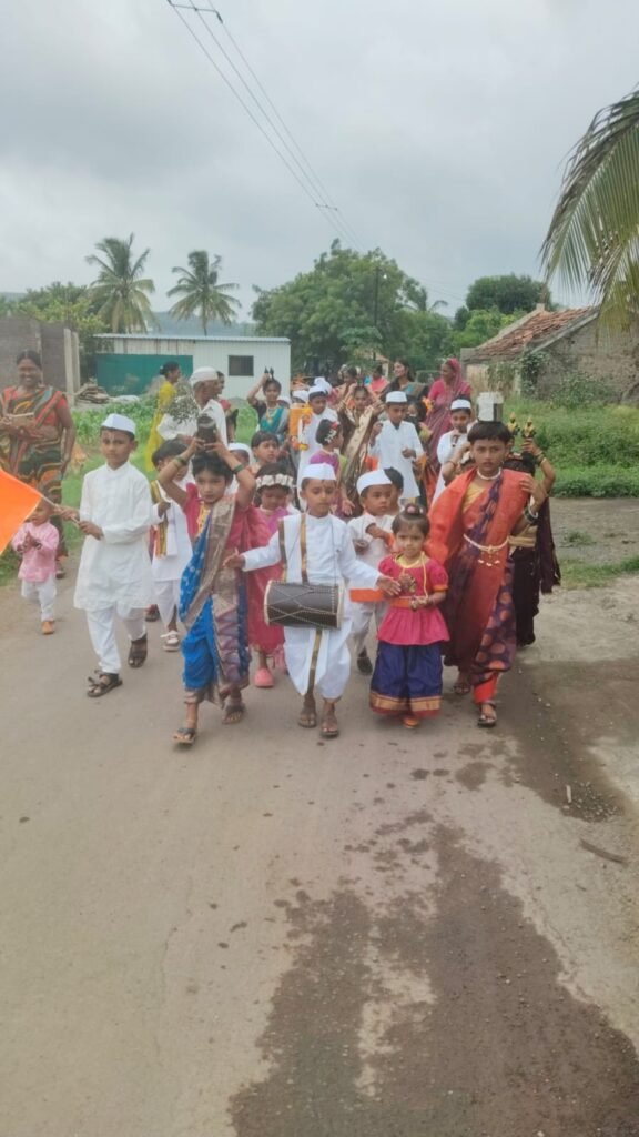 जिल्हा परिषद प्राथमिक शाळा ढोबळेवाडी (जारकरवाडी) येथे बालचमूंचा दिंडी सोहळा उत्साहात संपन्न !! 1010226861