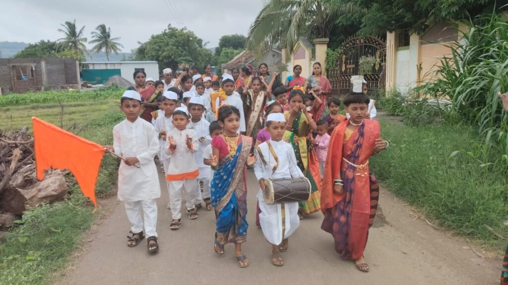 जिल्हा परिषद प्राथमिक शाळा ढोबळेवाडी (जारकरवाडी) येथे बालचमूंचा दिंडी सोहळा उत्साहात संपन्न !! 1010226862