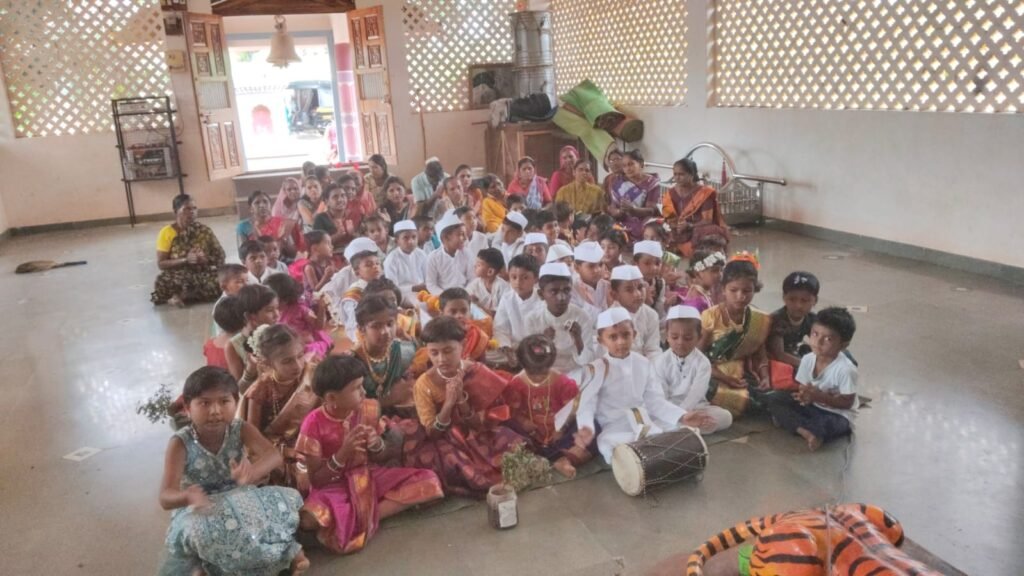 जिल्हा परिषद प्राथमिक शाळा ढोबळेवाडी (जारकरवाडी) येथे बालचमूंचा दिंडी सोहळा उत्साहात संपन्न !! 1010226868