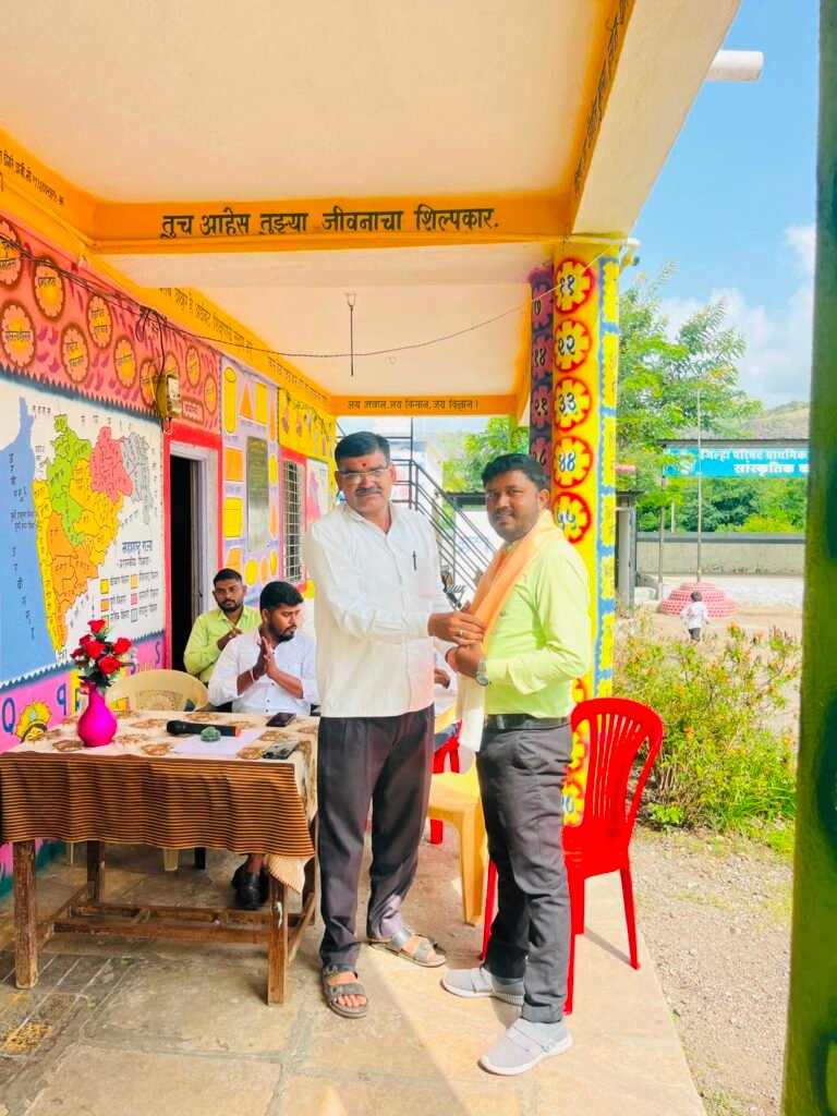 जिल्हा परिषद प्राथमिक शाळा ढोबळेवाडी (जारकरवाडी) येथील विद्यार्थ्यांना सह्याद्री अॅग्रोव्हेट व हिंगे पाटील कृषी उद्योग यांच्या माध्यमातून स्कूल बॅगचे वाटप !! 1010230599