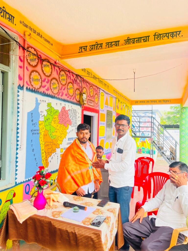 जिल्हा परिषद प्राथमिक शाळा ढोबळेवाडी (जारकरवाडी) येथील विद्यार्थ्यांना सह्याद्री अॅग्रोव्हेट व हिंगे पाटील कृषी उद्योग यांच्या माध्यमातून स्कूल बॅगचे वाटप !! 1010230600