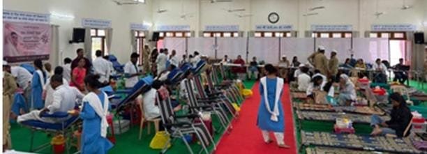 संत निरंकारी मिशन-राजेवाडी शाखेच्या वतीने आयोजित रक्तदान शिबिरात ३७४ जणांनी केले मानवतेप्रती रक्तदान… 1010262822