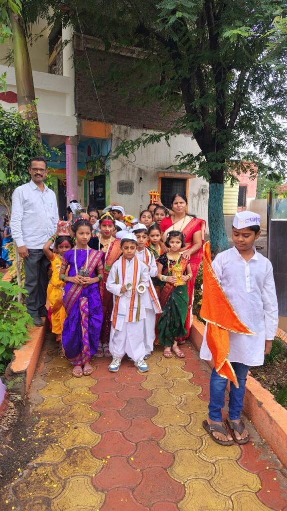 जिल्हा परिषद प्राथमिक शाळा जारकरवाडी येथे उत्साहात संपन्न झाली विद्यार्थ्यांची बालदिंडी !! 1010276719