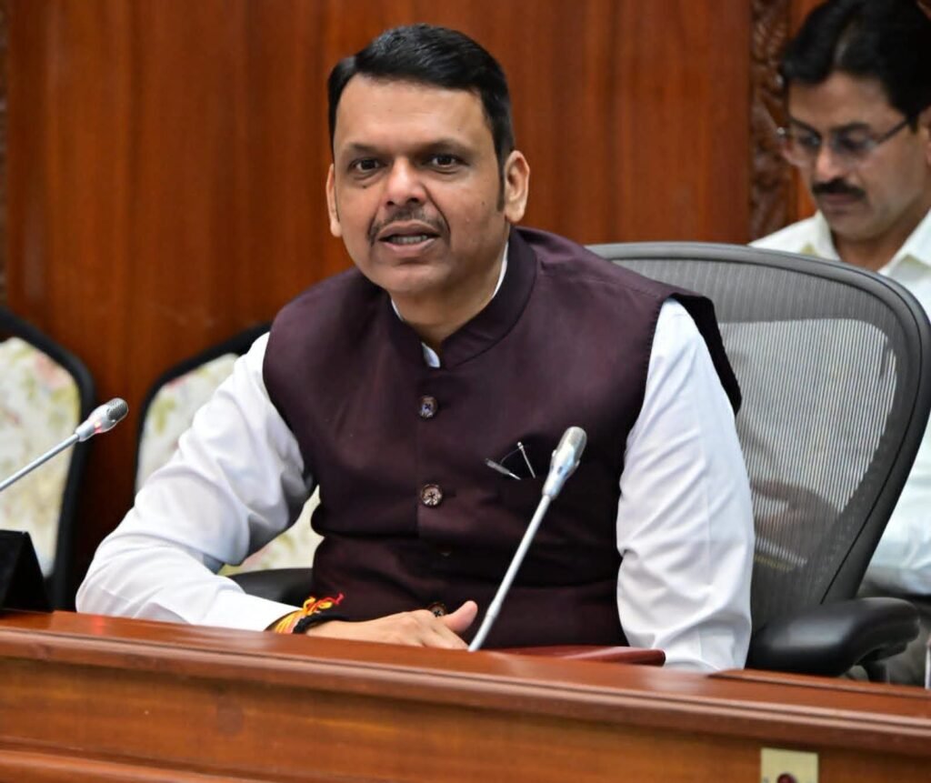 उद्योगांच्या सामाजिक उत्तरदायित्वातून ‘विकसित महाराष्ट्र’च्या ध्येयाला बळ;पुणे जिल्ह्यातील मावळ व खेड परिसरात ‘शुभ आरंभ’ उपक्रमातून उल्लेखनीय परिवर्तन - मुख्यमंत्री देवेंद्र फडणवीस 1010285357
