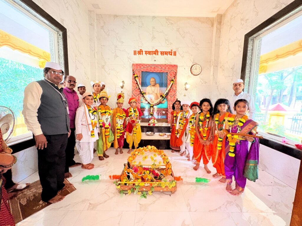 ज्ञान-विज्ञानासोबत अध्यात्माची जोपासना हीच उज्ज्वल भारताची पायाभरणी – माजी जिल्हा परिषद सदस्या स्नेहलताई शेळके 1010324486