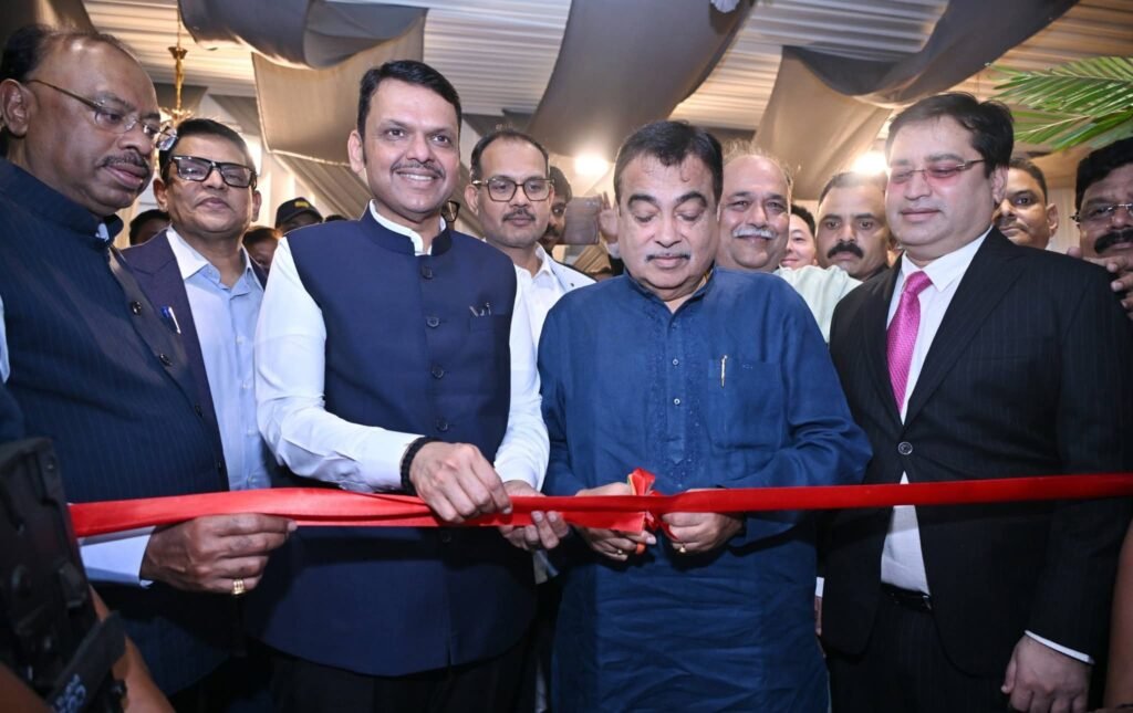 न्यू एरा हॉस्पिटलचे मुख्यमंत्र्यांच्या हस्ते उद्घाटन 1010339562