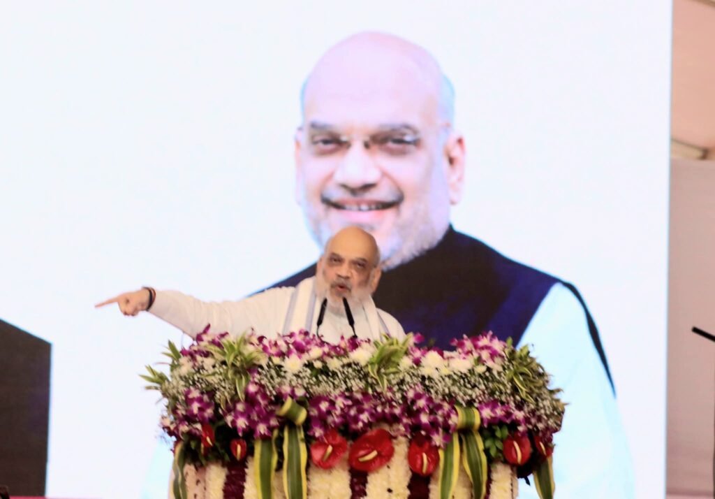 लोकमान्य टिळक राष्ट्रीय पुरस्कार राष्ट्रीय सुरक्षा सल्लागार अजित डोवाल यांना प्रदान !! 1010419122