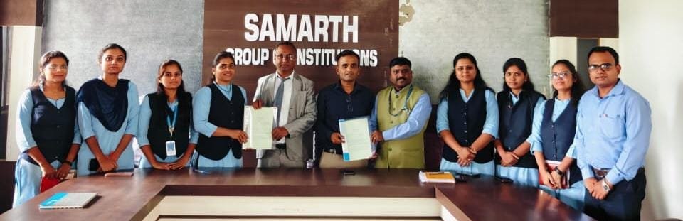 ‘इंडस्ट्री 4.0’च्या युगात विद्यार्थ्यांना करिअरच्या नव्या संधी; समर्थ कॉलेजमध्ये औद्योगिक ऑटोमेशनवर मार्गदर्शन 1010532470