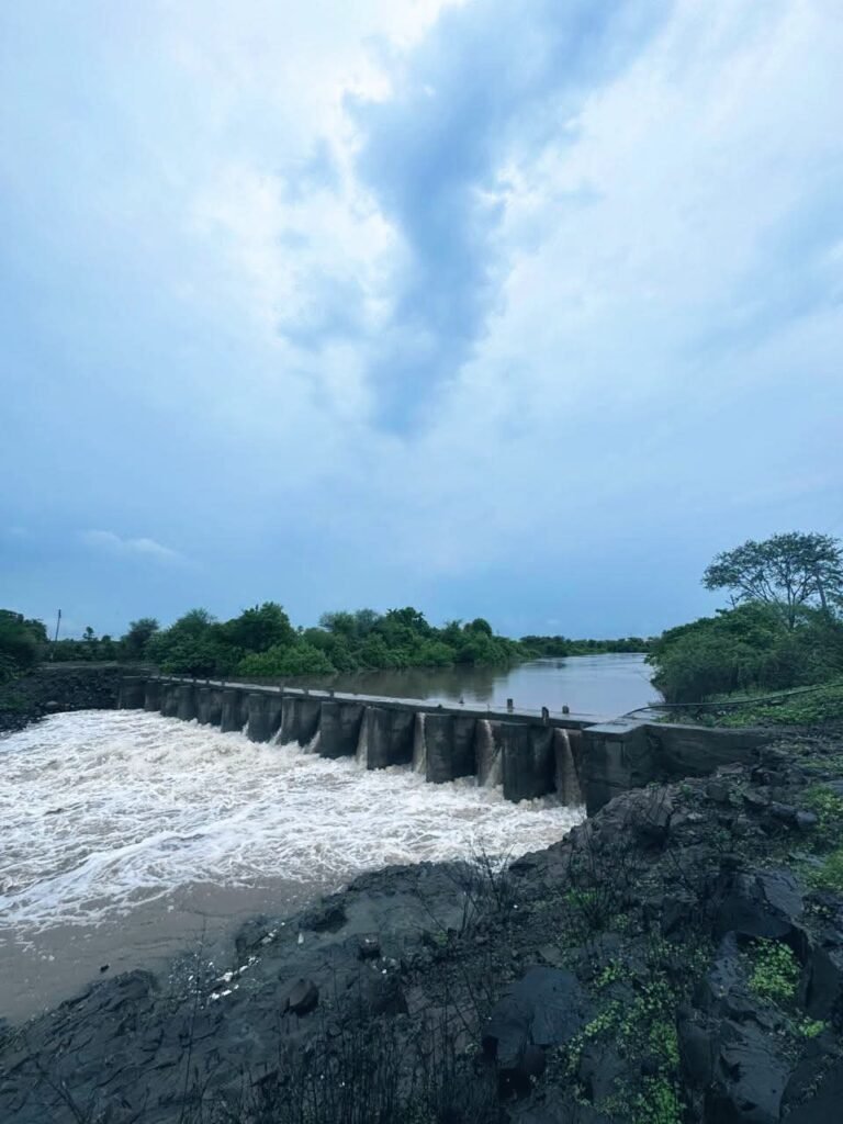 पुणे जिल्ह्यातील जलसंधारण चळवळ : एक दृष्टीक्षेप…!! 1010605137