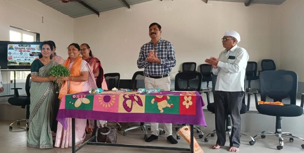 चांडोली बुद्रुक केंद्रातील ७२ शिक्षकांची कळंब येथे शिक्षण परिषद संपन्न !! 1010781769