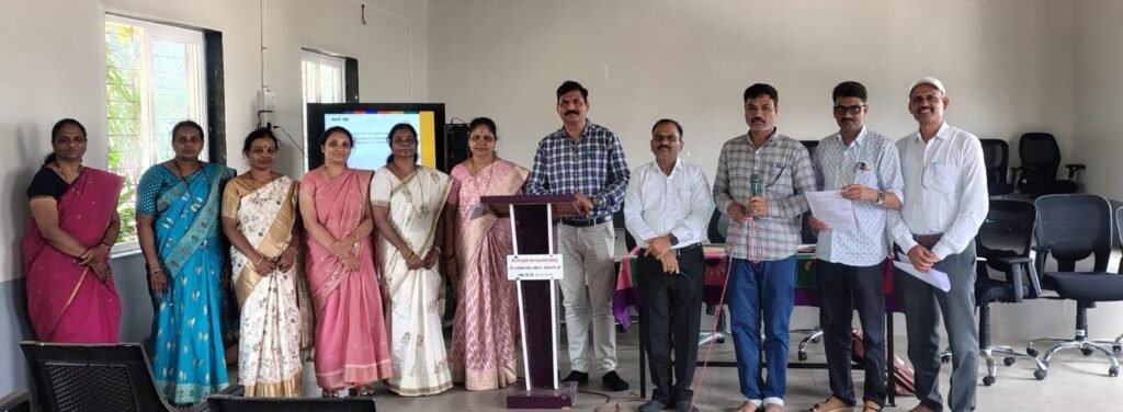 चांडोली बुद्रुक केंद्रातील ७२ शिक्षकांची कळंब येथे शिक्षण परिषद संपन्न !! 1010781802