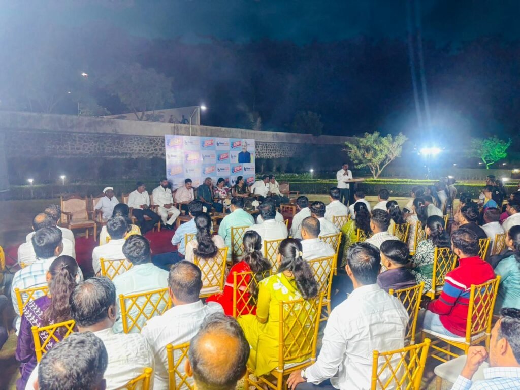 सकारात्मक दृष्टिकोन, जिद्द, अविरत कष्ट,ध्येय यांच्या सोबतीला आधुनिक तंत्रज्ञानाचा सुयोग्य वापर हीच यशाची गुरुकिल्ली - मा.खा.श्री.शिवाजीराव (दादा) आढळराव पाटील 1010810844