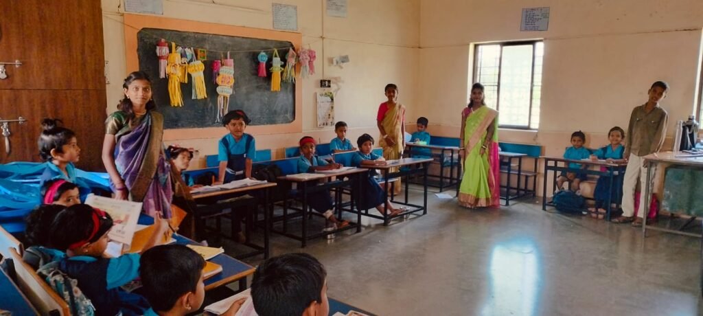 जिल्हा परिषद प्राथमिक शाळा जारकरवाडी येथे उत्साहात संपन्न झाला शिक्षक दिन !! 1010858335
