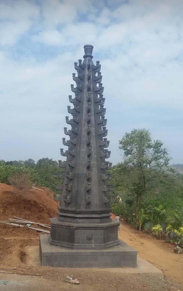 धामणीच्या खंडोबा मंदिरात अष्टकोनाकृती दीपमाळीचा शुभारंभ !! 1010916833