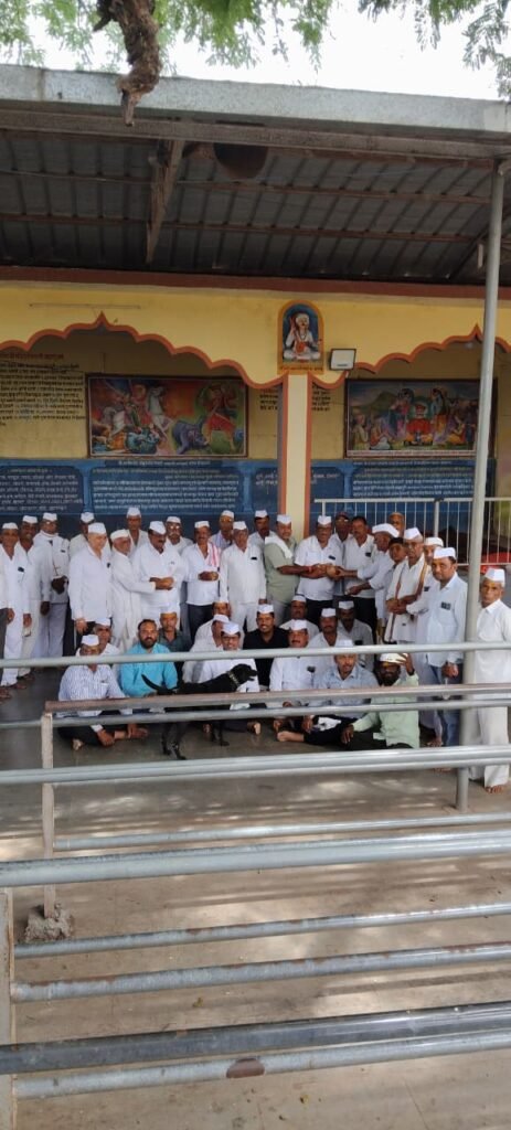धामणी खंडोबाच्या दीपमाळ बांधकामासाठी सोनेवाडी ग्रामस्थांची १ लाख १९ हजारांची देणगी !! 1010968101