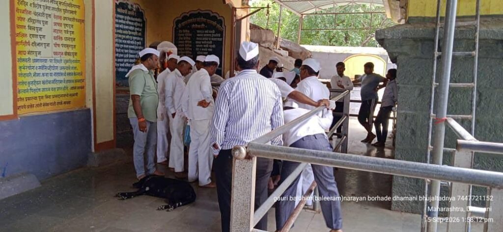 धामणी खंडोबाच्या दीपमाळ बांधकामासाठी सोनेवाडी ग्रामस्थांची १ लाख १९ हजारांची देणगी !! 1010968301