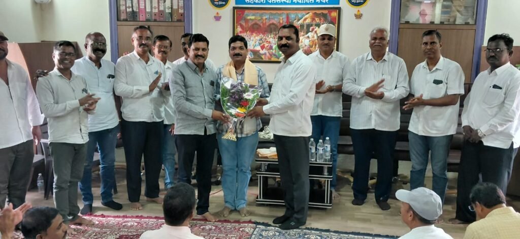 आंबेगाव तालुका शिक्षक संघ अध्यक्षपदी सुनिल भेके यांची बिनविरोध निवड !! 1011042961