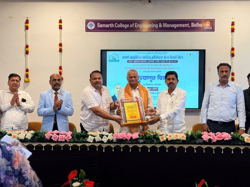 शून्यातून विश्व निर्मितीचा मंत्र; पद्मश्री डॉ. तात्याराव लहाने यांचे विद्यार्थ्यांना मार्गदर्शन !! 1011382423